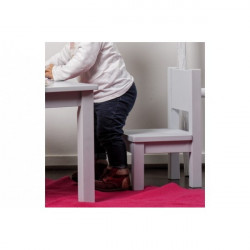 chaise-blanche-chambre-meuble-enfant