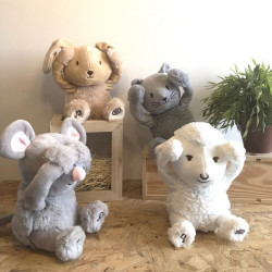 peluche-coucou-comptine-valentin-le-lapin