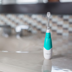 Sönik – 2-stage sonic toothbrush for baby