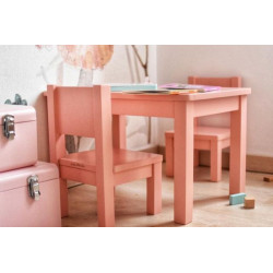 table-rose-enfant-meuble-chambre