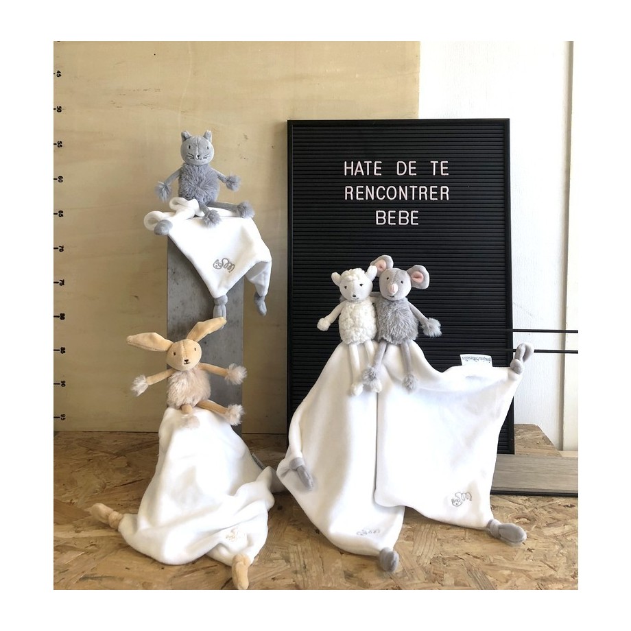 Doudou Valentin le Lapin avec carré très doux - cadeau naissance bébé