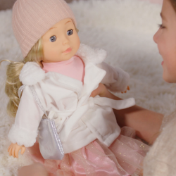 Poupée Bambolina en manteau blanc- 46cm - avec ses accessoires pour cheveux - parle et chante