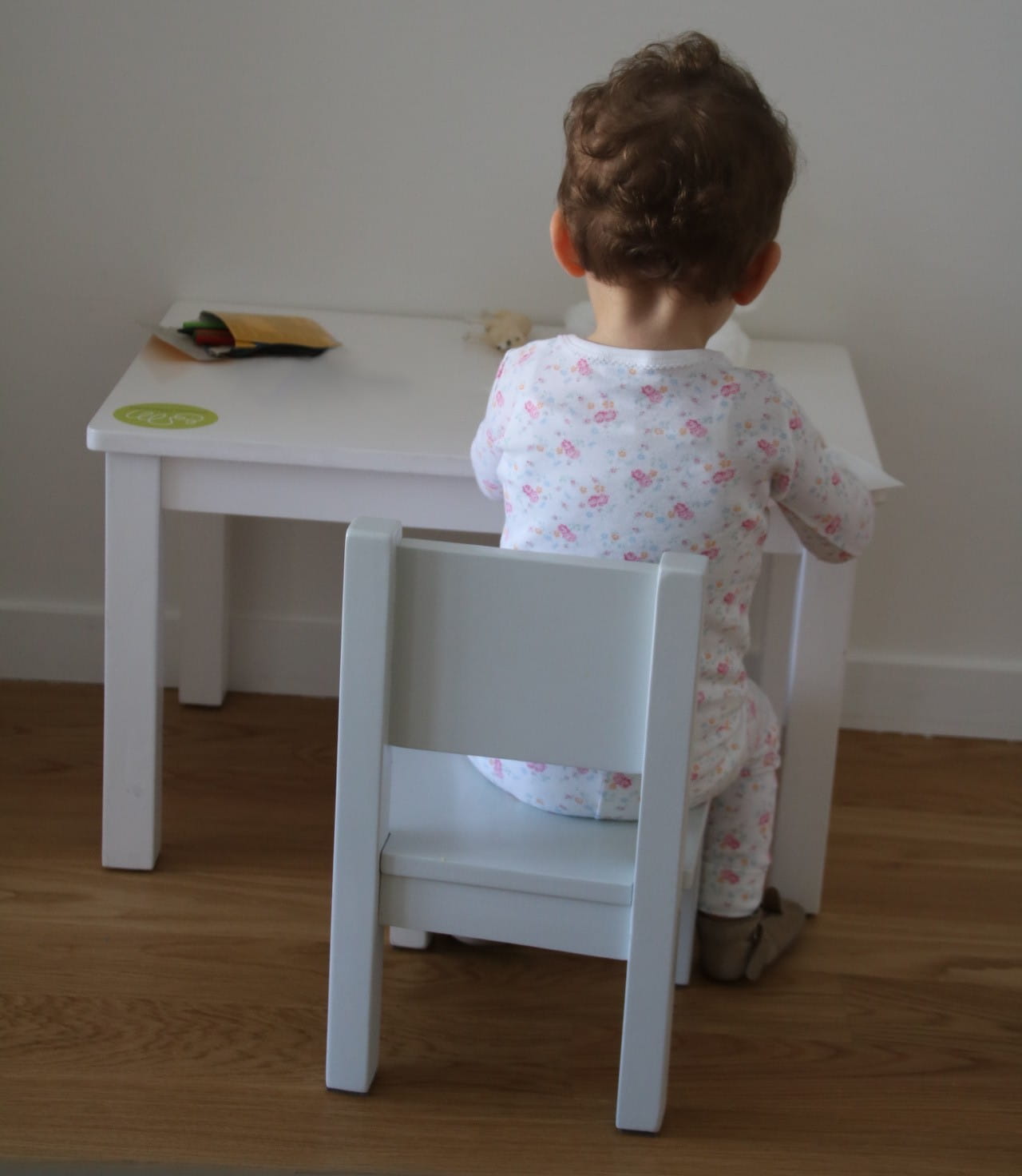 4 astuces naturelles et efficaces pour nettoyer la chambre de bébé