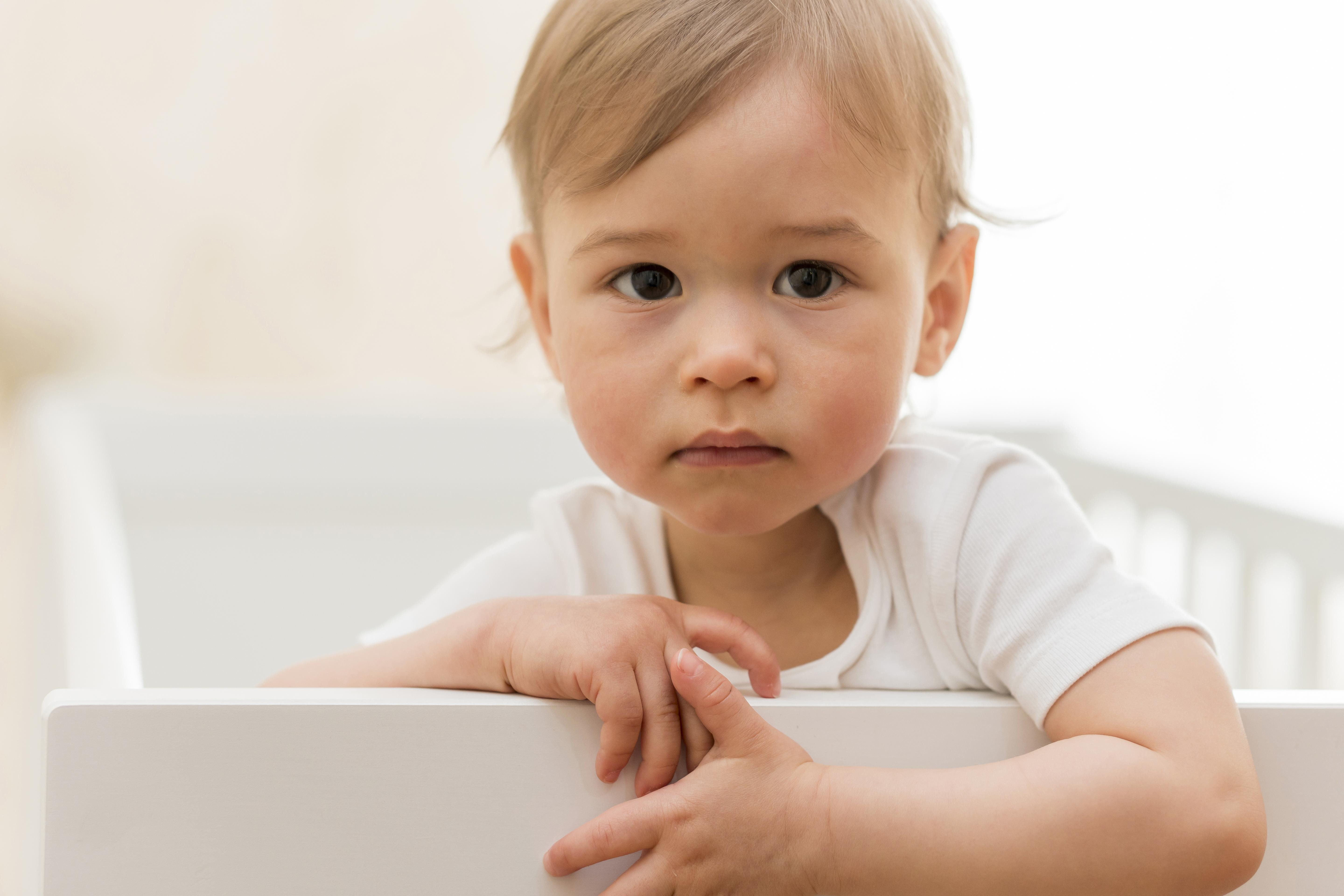 Quand bébé refuse de faire ses nuits...