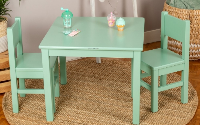 Tables et chaises 4-7 ans